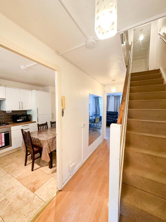36 O'Leary Square Apartment ลอนดอน ภายนอก รูปภาพ